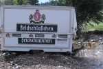 Vom Hochwasser betroffen war auch ein Schankwagen.